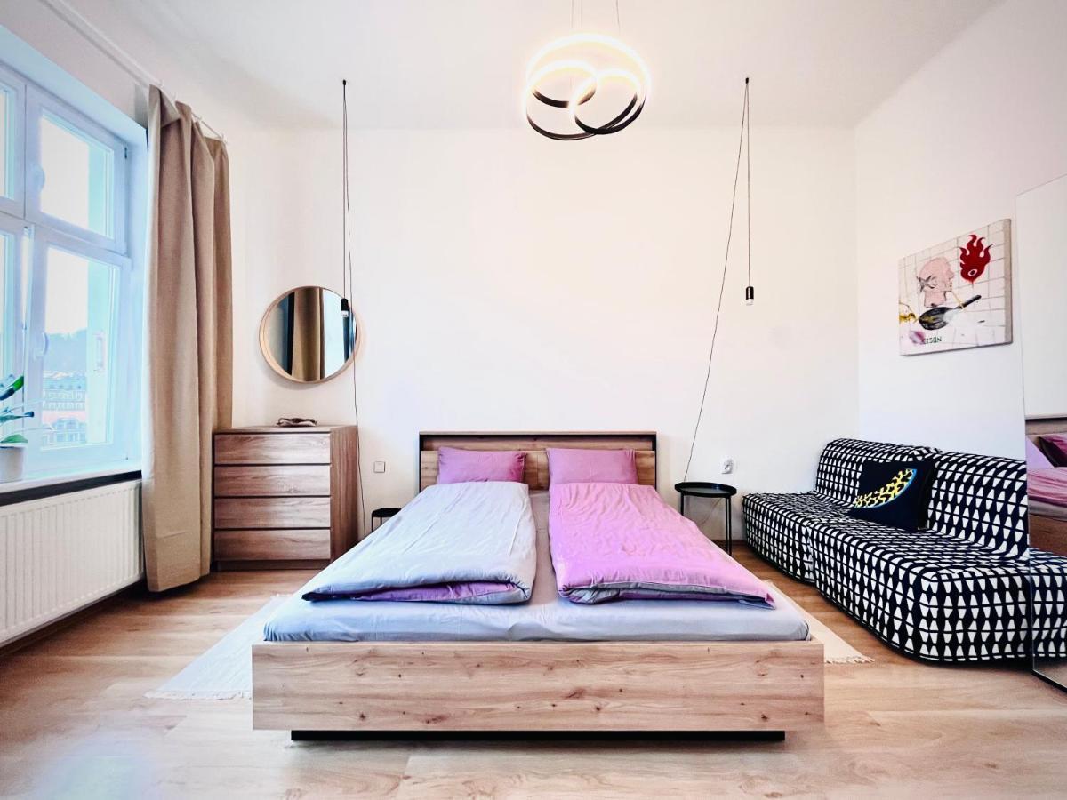 Sunny City - Apartment In Spa Zone With Private Garage Karlowe Wary Zewnętrze zdjęcie