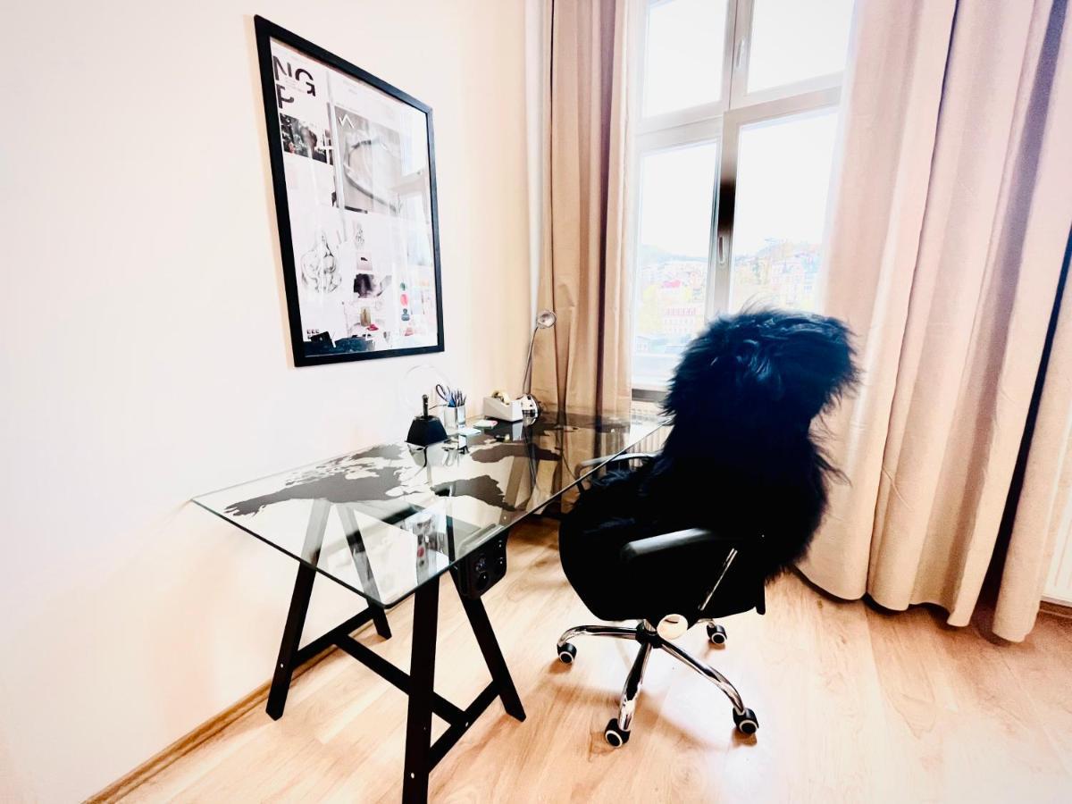 Sunny City - Apartment In Spa Zone With Private Garage Karlowe Wary Zewnętrze zdjęcie